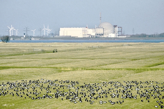 Kernkraftwerk an der Unterelbe
