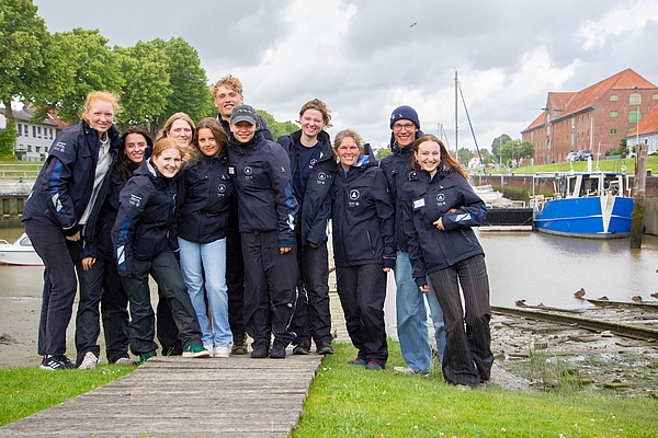 Gruppenbild am Tönninger Hafen Gruppenbild am Tönninger Hafen