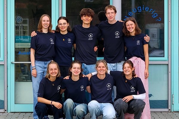 Team vor dem Nationalpark-Haus Team vor dem Nationalpark-Haus
