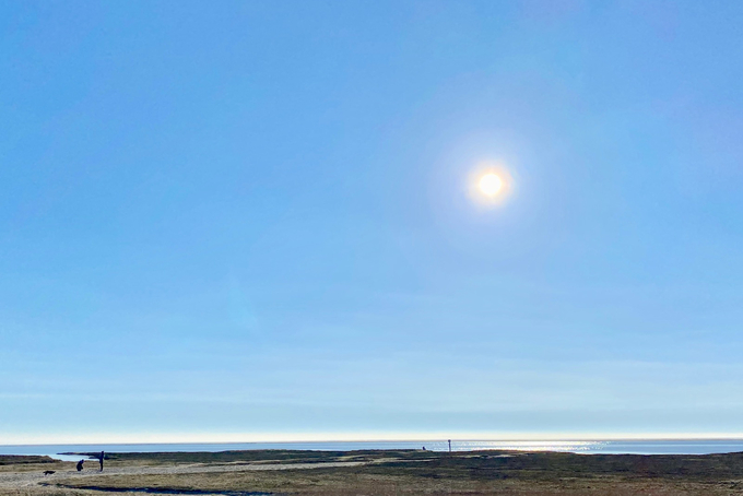 Sonne und blauer Himmel über dem Nationalpark