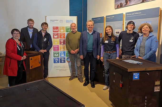 Gruppenbild in der Ausstellung