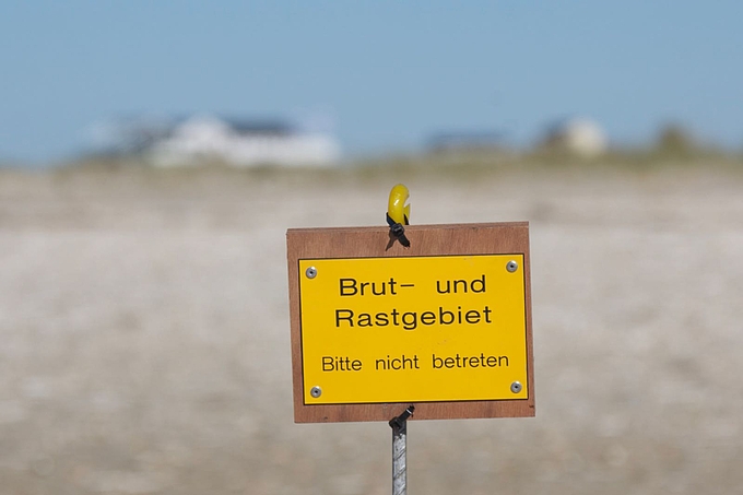 Schutzgebietsschild am Strand vor St. Peter-Ording