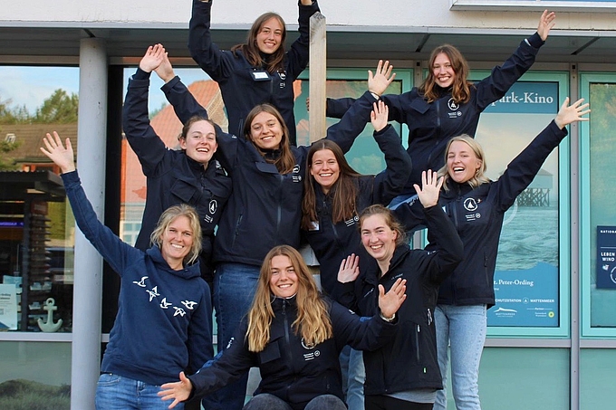 Team vor dem Nationalpark-Haus St. Peter-Ording