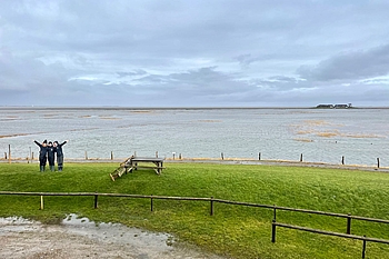 Team bei Landunter auf Hallig Langeneß